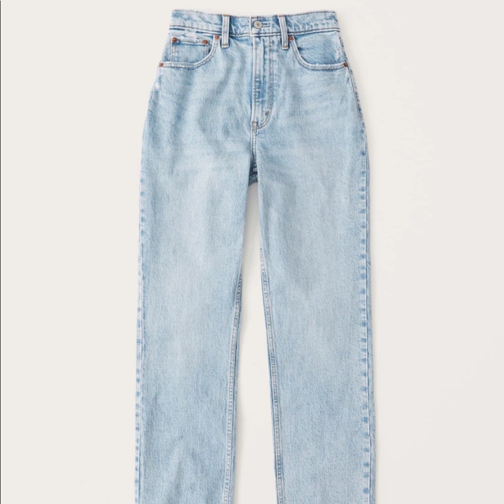 Abercrombie & Fitch Women’s Curve Love 90’s Ultra High Rise Straight Jeans